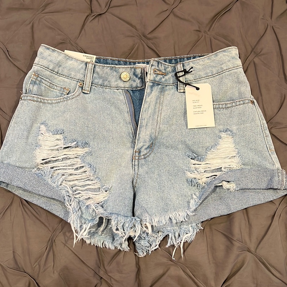Forever 21 Jean shorts. Never worn, brand new.